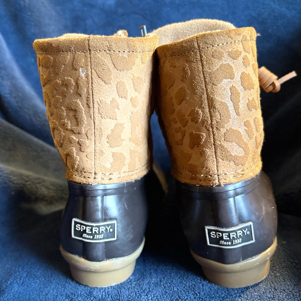 Sperry Saltwater™ Cheetah Duck Boot - Picture 6 of 14